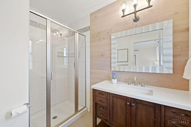 3628 Solar Vista Place, Cincinnati, OH 45213