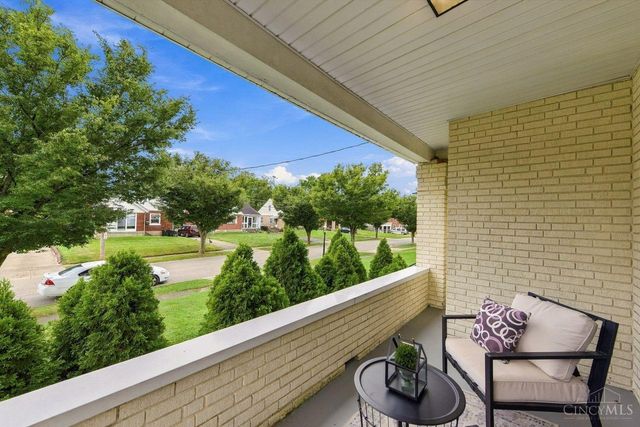 3628 Solar Vista Place, Cincinnati, OH 45213