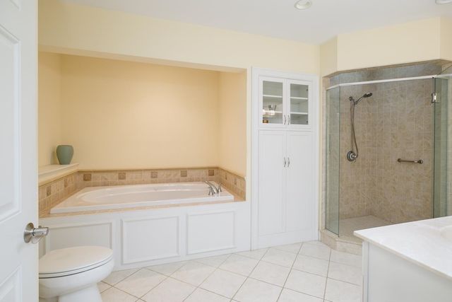 100 Shepards Cove Rd Unit G305, Kittery, ME 03904