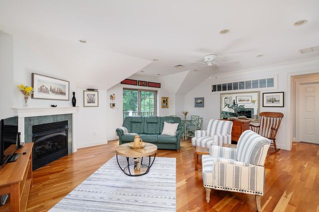 100 Shepards Cove Rd Unit G305, Kittery, ME 03904