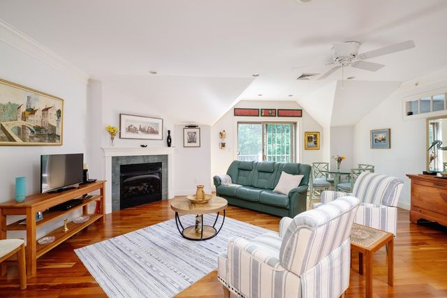 100 Shepards Cove Rd Unit G305, Kittery, ME 03904