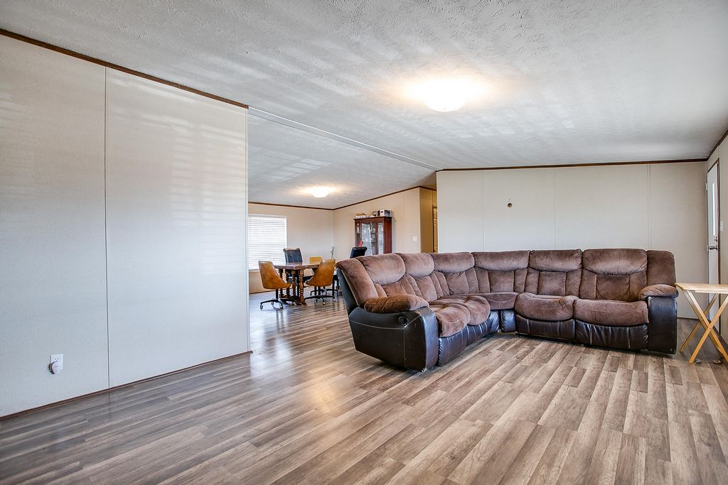 Image 10 of property listing at 250 W Waco Street, Paint Rock, TX 76866