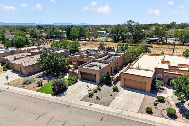 316 Cielito Lindo Place NW, Albuquerque, NM 87114