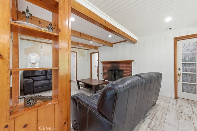 9522 La Canada, Sunland, CA 91040