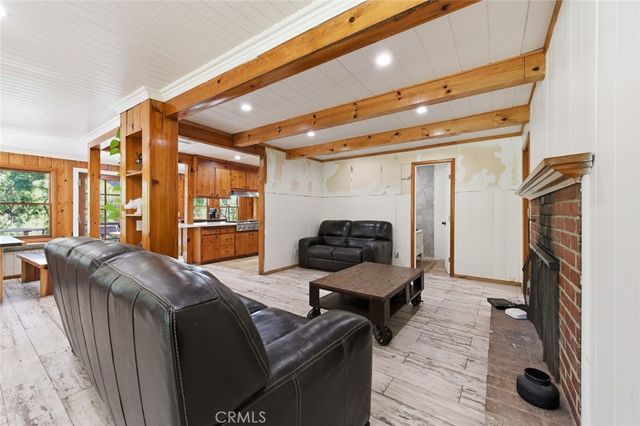 9522 La Canada, Sunland, CA 91040