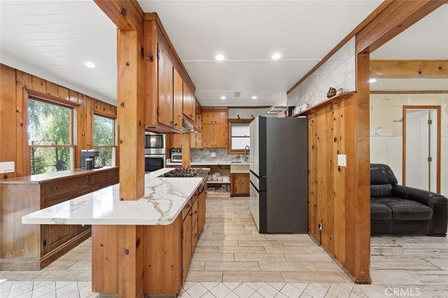 9522 La Canada, Sunland, CA 91040