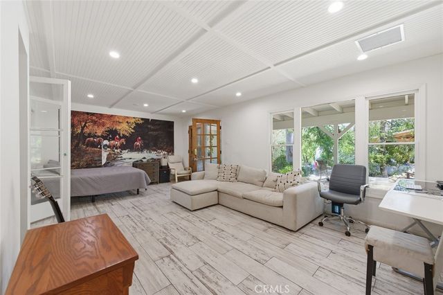 9522 La Canada, Sunland, CA 91040