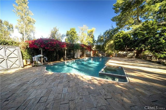 9522 La Canada, Sunland, CA 91040