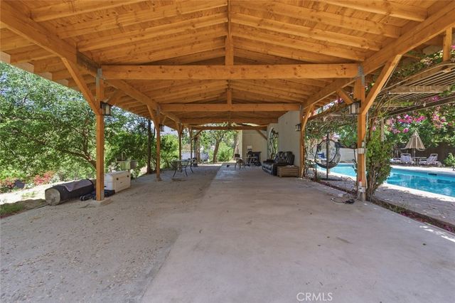 9522 La Canada, Sunland, CA 91040