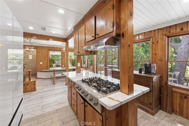 9522 La Canada, Sunland, CA 91040
