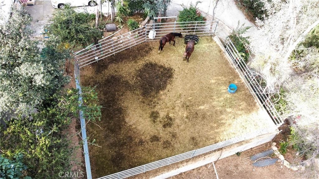 Image 14 of property listing at 9522 La Canada, Sunland, CA 91040