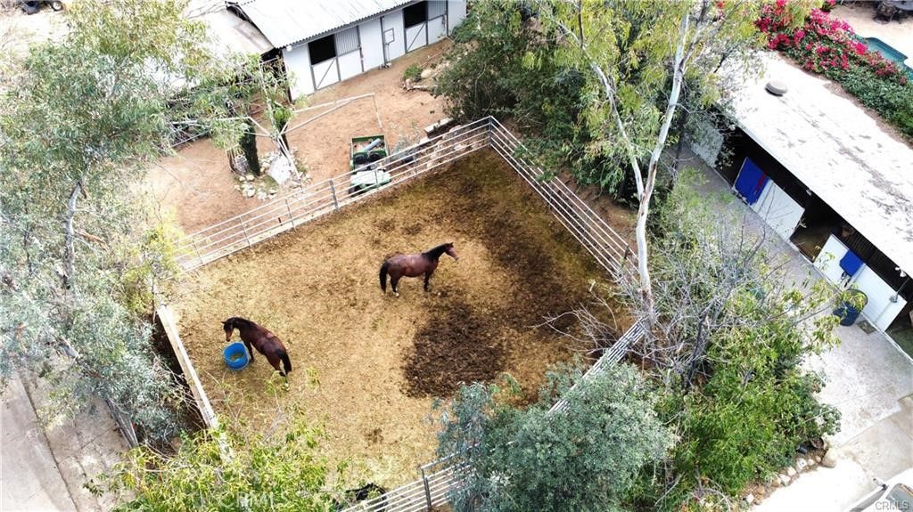 Image 15 of property listing at 9522 La Canada, Sunland, CA 91040