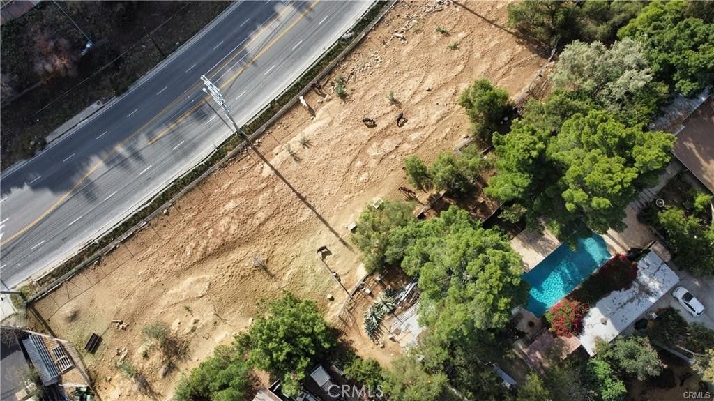 Image 16 of property listing at 9522 La Canada, Sunland, CA 91040