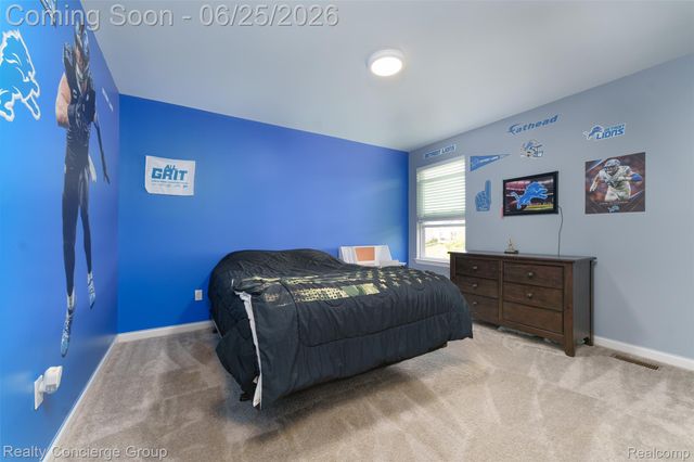 10066 Willow Oak Drive, Green Oak Township, MI 48116
