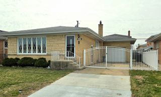 8517 W CARMEN Avenue, Chicago, IL 60656