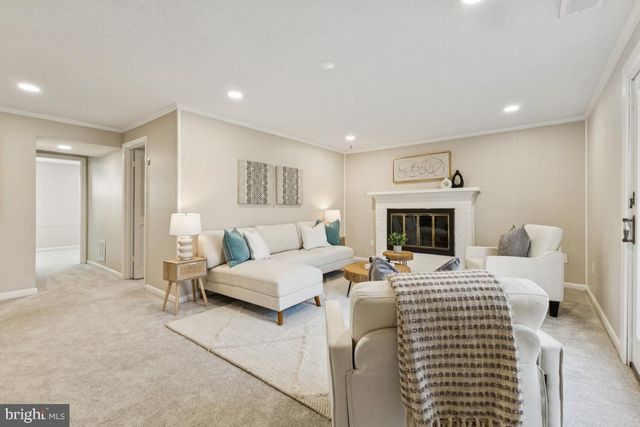 2926 FORT LEE ST, Herndon, VA 20171