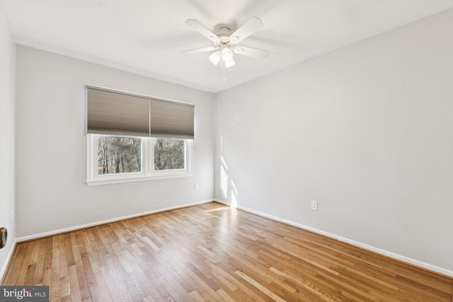 2926 FORT LEE ST, Herndon, VA 20171