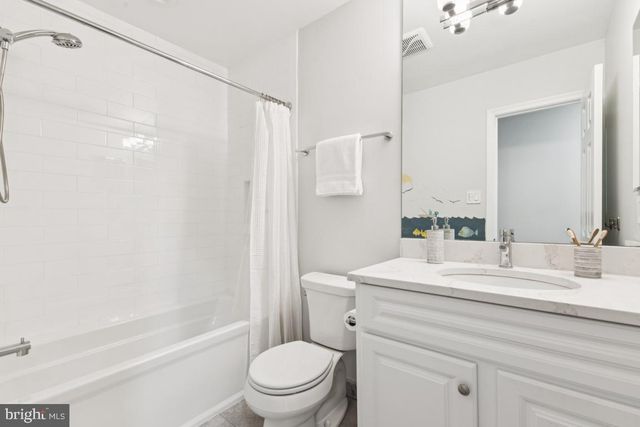 2926 FORT LEE ST, Herndon, VA 20171