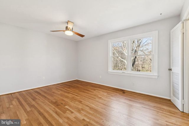 2926 FORT LEE ST, Herndon, VA 20171