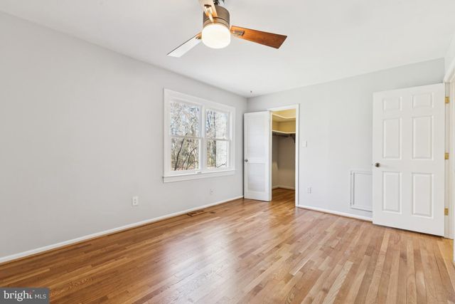 2926 FORT LEE ST, Herndon, VA 20171