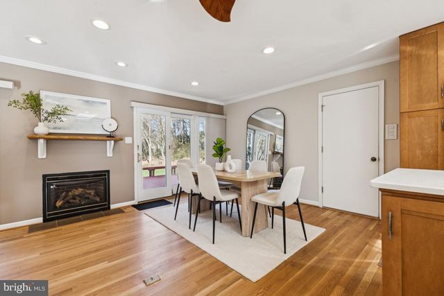 2926 FORT LEE ST, Herndon, VA 20171