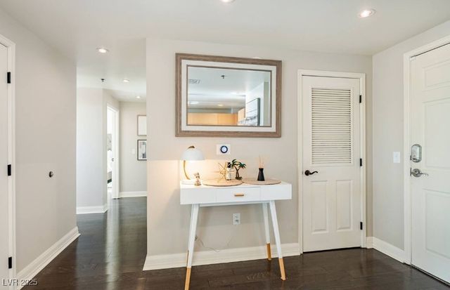 150 Las Vegas Boulevard 2505, Las Vegas, NV 89101