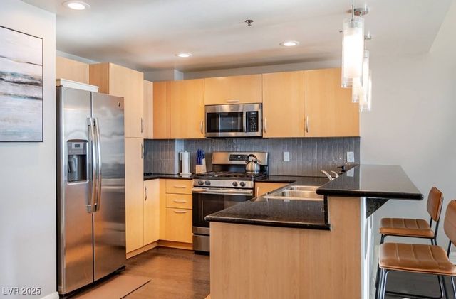 150 Las Vegas Boulevard 2505, Las Vegas, NV 89101