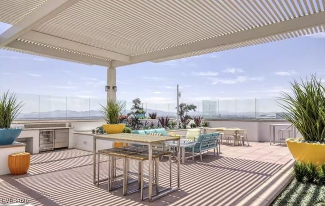 150 Las Vegas Boulevard 2505, Las Vegas, NV 89101