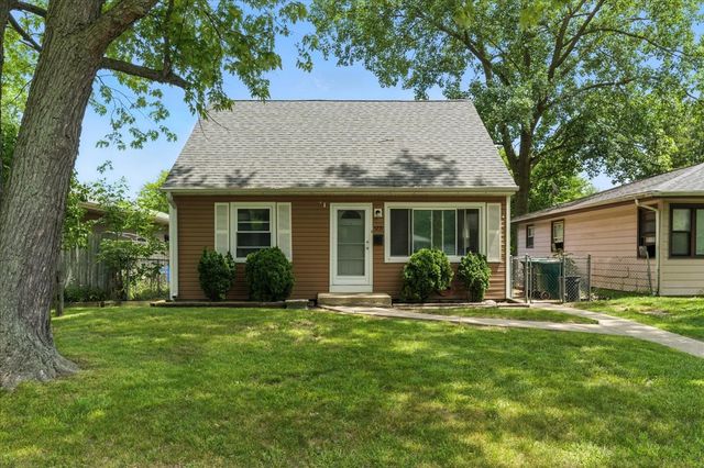 3221 Gideon Avenue, Zion, IL 60099