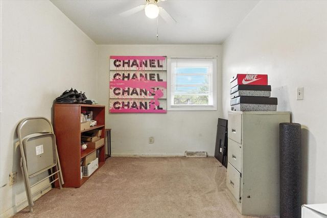 3221 Gideon Avenue, Zion, IL 60099