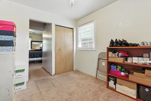 3221 Gideon Avenue, Zion, IL 60099