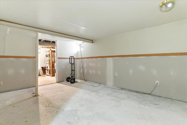 3221 Gideon Avenue, Zion, IL 60099
