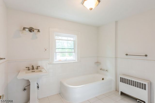 306 Tremont ave, City Of Orange Twp., NJ 07050