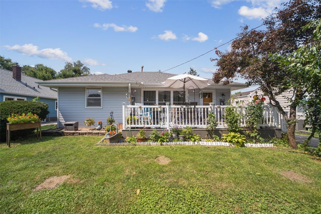3826 53rd Street, Des Moines, IA 50310
