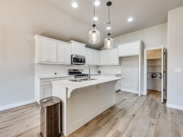 11112 SW 36th Street, Yukon, OK 73099
