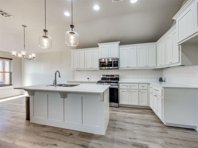 11112 SW 36th Street, Yukon, OK 73099