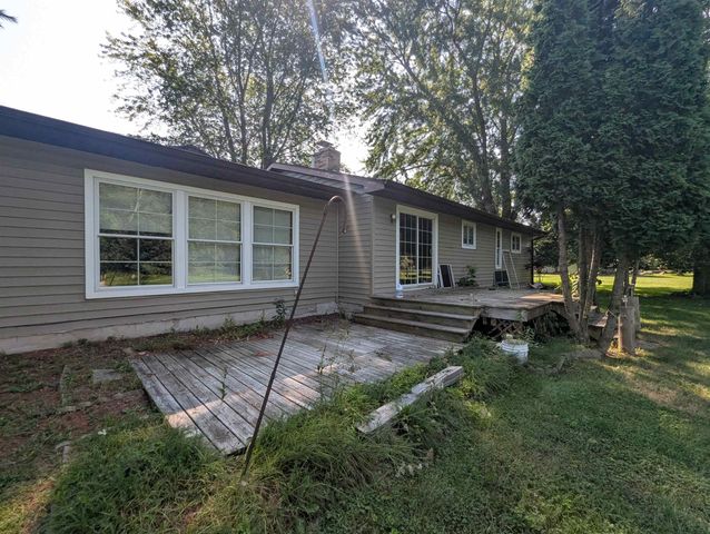 910 N Court Street, Au Gres, MI 48703