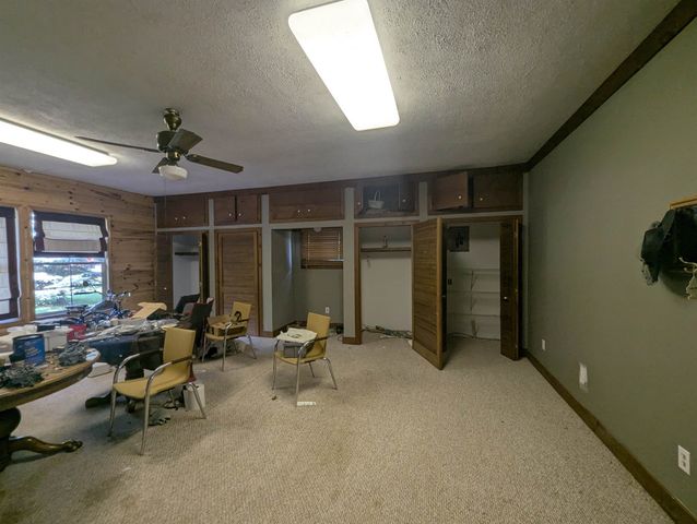 910 N Court Street, Au Gres, MI 48703