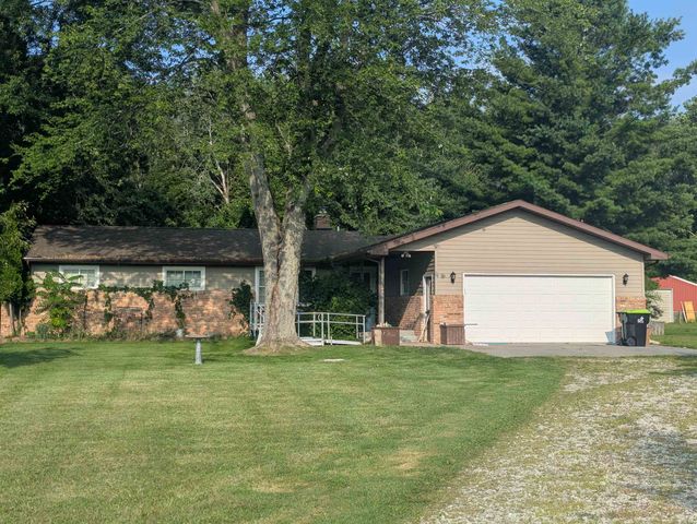 910 N Court Street, Au Gres, MI 48703