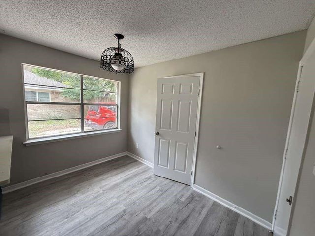 2006 Round Spring Drive, Houston, TX 77339