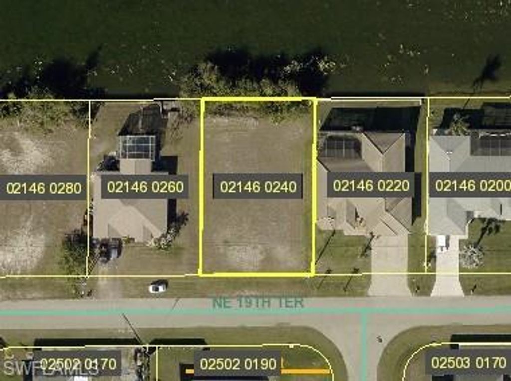 Image 1 of property listing at 611 NE 19th TER, Cape Coral, FL 33909