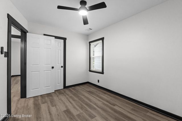 3809 Algonquin Pkwy, Louisville, KY 40211