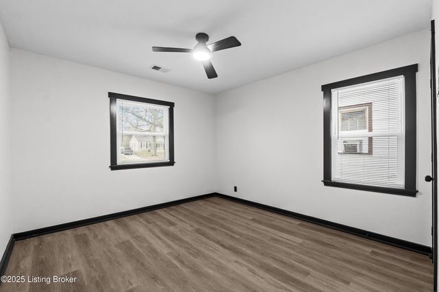 3809 Algonquin Pkwy, Louisville, KY 40211