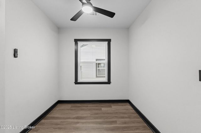 3809 Algonquin Pkwy, Louisville, KY 40211