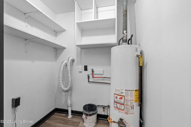 3809 Algonquin Pkwy, Louisville, KY 40211