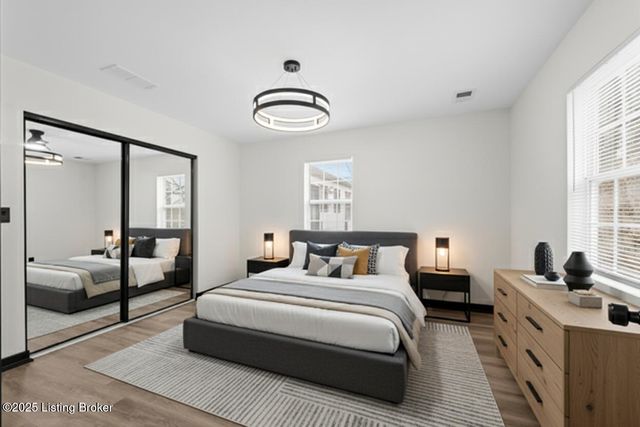 3809 Algonquin Pkwy, Louisville, KY 40211