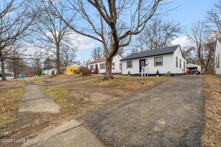 3809 Algonquin Pkwy, Louisville, KY 40211