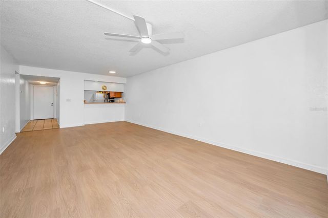 107 MARY DRIVE 107, Oldsmar, FL 34677