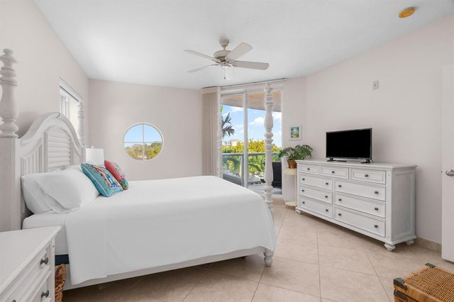 2051 SE 3rd Street 307, Deerfield Beach, FL 33441