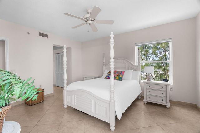 2051 SE 3rd Street 307, Deerfield Beach, FL 33441